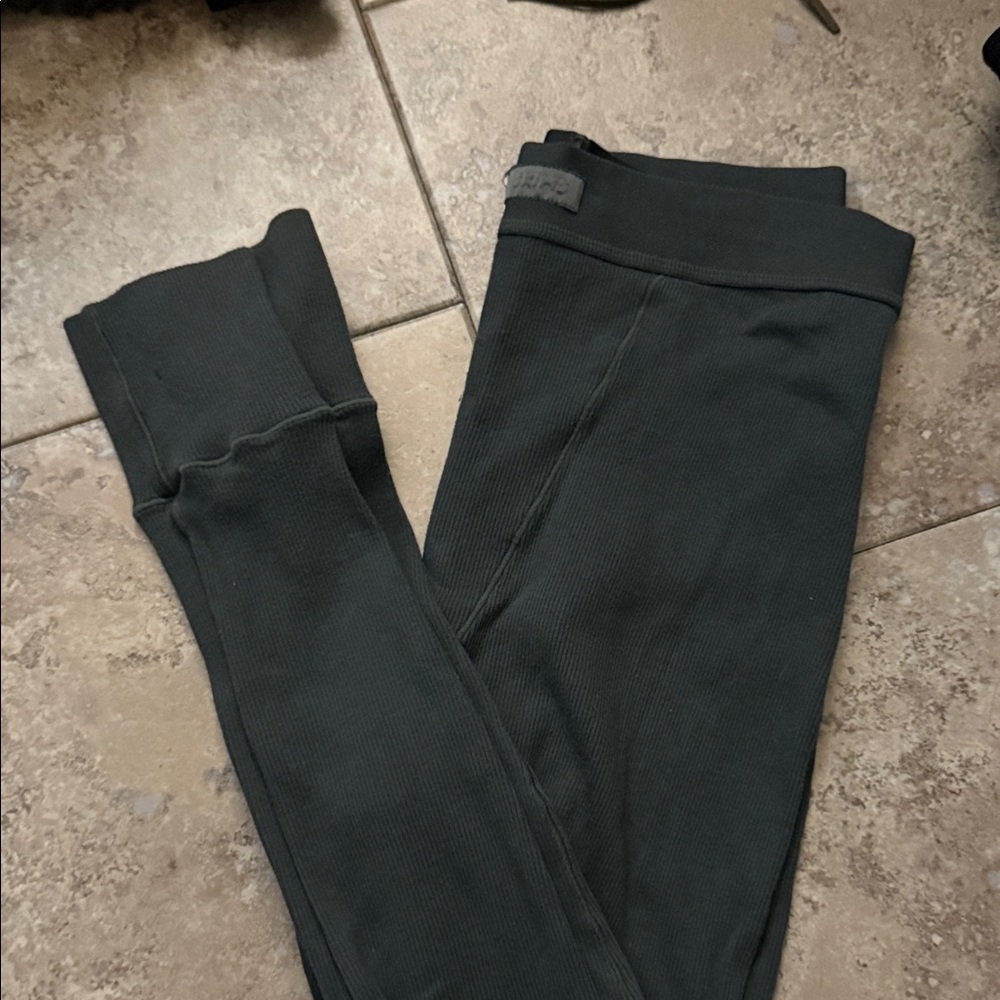 SKIMS Charcoal Leggings